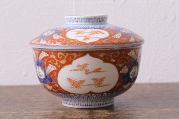アンティーク雑貨　江戸期　大明成化年製　古伊万里　赤絵南蛮図染付　蓋茶碗(和食器)(R-040207)