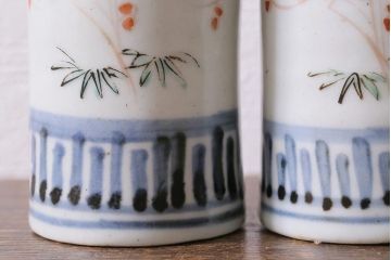 アンティーク雑貨　江戸期　蛸唐草　色絵　一対　お神酒徳利(和食器、骨董)(R-040217)