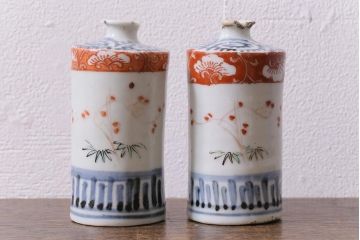 アンティーク雑貨　江戸期　蛸唐草　色絵　一対　お神酒徳利(和食器、骨董)(R-040217)