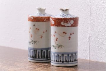アンティーク雑貨　江戸期　蛸唐草　色絵　一対　お神酒徳利(和食器、骨董)(R-040217)