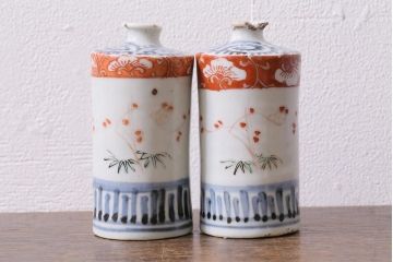 アンティーク雑貨　江戸期　蛸唐草　色絵　一対　お神酒徳利(和食器、骨董)(R-040217)