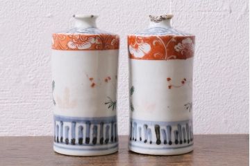 アンティーク雑貨　江戸期　蛸唐草　色絵　一対　お神酒徳利(和食器、骨董)(R-040217)