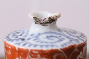 アンティーク雑貨　江戸期　蛸唐草　色絵　一対　お神酒徳利(和食器、骨董)(R-040217)