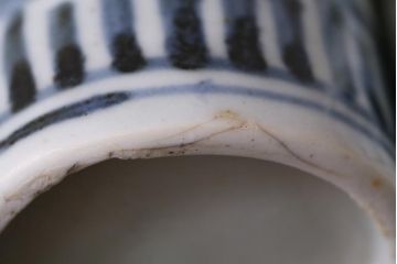 アンティーク雑貨　江戸期　蛸唐草　色絵　一対　お神酒徳利(和食器、骨董)(R-040217)