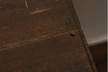 レトロ家具　和製アンティーク　昭和初期　3本線がアクセントになったレトロな平机(デスク、ワークデスク、在宅ワーク、在宅用)(R-040221)