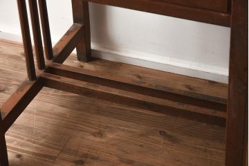 レトロ家具　和製アンティーク　昭和初期　3本線がアクセントになったレトロな平机(デスク、ワークデスク、在宅ワーク、在宅用)(R-040221)