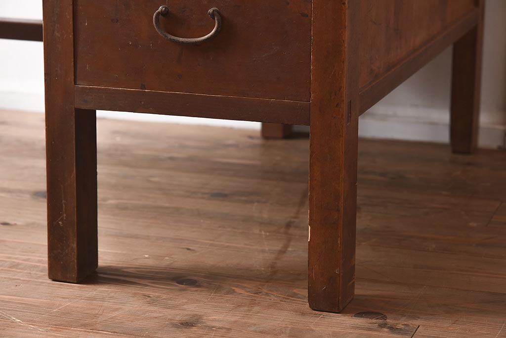 アンティーク家具　昭和初期　ヒノキ材　温かみのある木肌が魅力のレトロな片袖デスク(机、在宅ワーク、在宅用ワークデスク)(R-040222)