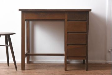 アンティーク家具　昭和中期　ナラ材　すっきりとしたデザインのレトロな片袖デスク(机、在宅ワーク、在宅用ワークデスク)(R-040223)
