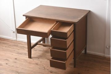 アンティーク家具　昭和中期　ナラ材　すっきりとしたデザインのレトロな片袖デスク(机、在宅ワーク、在宅用ワークデスク)(R-040223)