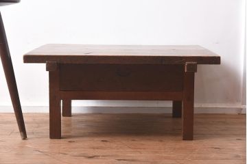 アンティーク家具　明治大正期　天板ケヤキ一枚板　両面に取っ手が付いた引き出し付きの座卓(ローテーブル、座机、リビングテーブル)(R-040231)