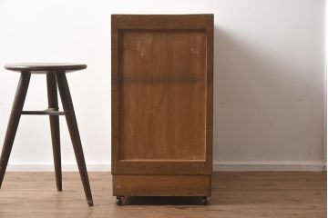 レトロ家具　昭和中期　ナラ材　味わい深いキャスター付きサイドチェスト(脇机、袖机、引き出し、ドロアー)(R-040233)