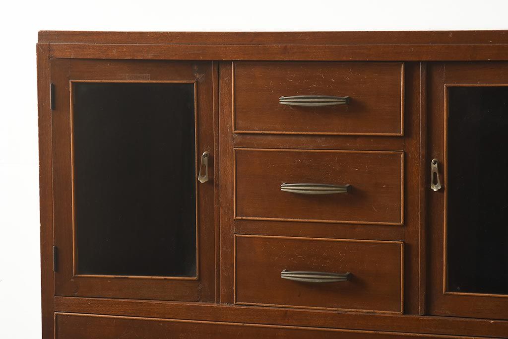 レトロ家具　観音開きの扉が付いた昭和中期の衣装タンス(チェスト、引き出し)(R-040236)