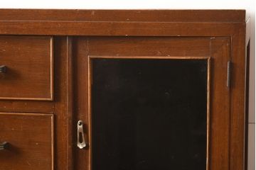 レトロ家具　観音開きの扉が付いた昭和中期の衣装タンス(チェスト、引き出し)(R-040236)