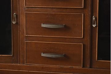 レトロ家具　観音開きの扉が付いた昭和中期の衣装タンス(チェスト、引き出し)(R-040236)