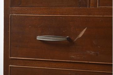 レトロ家具　観音開きの扉が付いた昭和中期の衣装タンス(チェスト、引き出し)(R-040236)