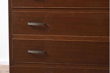 レトロ家具　観音開きの扉が付いた昭和中期の衣装タンス(チェスト、引き出し)(R-040236)