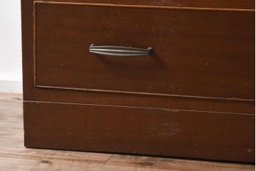 レトロ家具　観音開きの扉が付いた昭和中期の衣装タンス(チェスト、引き出し)(R-040236)