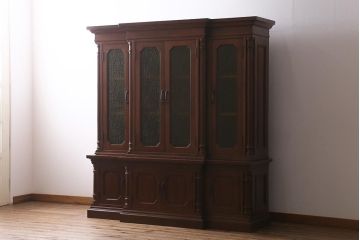 ヴィンテージ家具 フランスビンテージ マホガニー材 色付きガラス エレガントな佇まいが魅力のカップボード(食器棚、キャビネット、収納棚、戸棚)(R-040238)