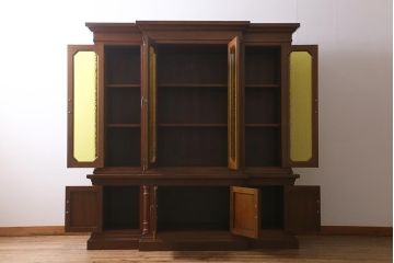 ヴィンテージ家具 フランスビンテージ マホガニー材 色付きガラス エレガントな佇まいが魅力のカップボード(食器棚、キャビネット、収納棚、戸棚)(R-040238)