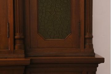 ヴィンテージ家具 フランスビンテージ マホガニー材 色付きガラス エレガントな佇まいが魅力のカップボード(食器棚、キャビネット、収納棚、戸棚)(R-040238)