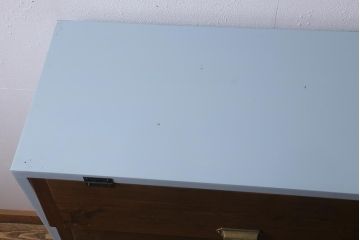 ラフジュ工房オリジナル　古材リメイク　ペイント家具　引き出し付き　パタパタ扉のおしゃれな脚付き下駄箱(収納棚)(R-040241)