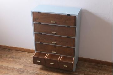 ラフジュ工房オリジナル　古材リメイク　ペイント家具　引き出し付き　パタパタ扉のおしゃれな脚付き下駄箱(収納棚)(R-040241)