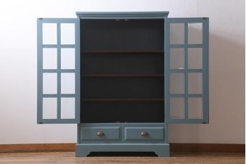 リメイク家具　中古　北海道民芸家具　ブルーペイントがおしゃれなキャビネット(収納棚、戸棚)(R-040243)