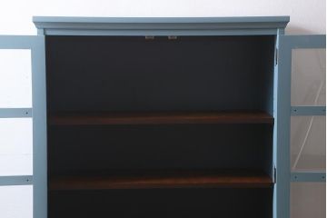 リメイク家具　中古　北海道民芸家具　ブルーペイントがおしゃれなキャビネット(収納棚、戸棚)(R-040243)