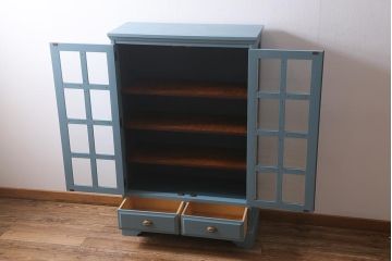 リメイク家具　中古　北海道民芸家具　ブルーペイントがおしゃれなキャビネット(収納棚、戸棚)(R-040243)