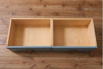 リメイク家具　中古　北海道民芸家具　ブルーペイントがおしゃれなキャビネット(収納棚、戸棚)(R-040243)