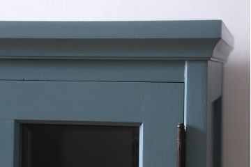 リメイク家具　中古　北海道民芸家具　ブルーペイントがおしゃれなキャビネット(収納棚、戸棚)(R-040243)