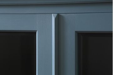 リメイク家具　中古　北海道民芸家具　ブルーペイントがおしゃれなキャビネット(収納棚、戸棚)(R-040243)