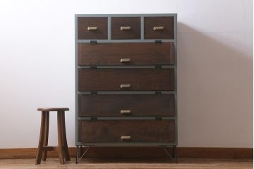 ラフジュ工房オリジナル家具　古材リメイク　ペイント家具　鉄脚　引き出し付きパタパタ扉の下駄箱(収納棚、キャビネット)(R-040257)