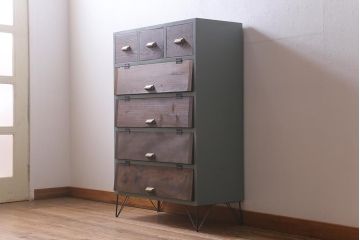 ラフジュ工房オリジナル家具　古材リメイク　ペイント家具　鉄脚　引き出し付きパタパタ扉の下駄箱(収納棚、キャビネット)(R-040257)