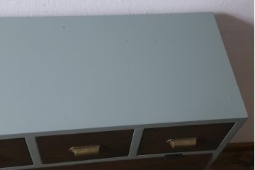 ラフジュ工房オリジナル家具　古材リメイク　ペイント家具　鉄脚　引き出し付きパタパタ扉の下駄箱(収納棚、キャビネット)(R-040257)