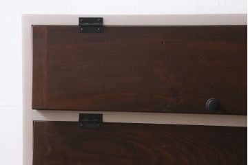ラフジュ工房オリジナル家具　古材リメイク　ペイント家具　引き出し付きパタパタ扉の下駄箱(収納棚、キャビネット)(R-040258)