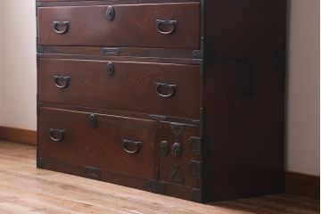 アンティーク家具　和製アンティーク　昭和初期　五丁引き　前面ケヤキ材　シンプルで上品な佇まいが魅力の仙台箪笥(重ね箪笥、衣装箪笥、引き出し)(R-040260)