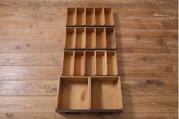 アンティーク家具　古民具　三方欅(ケヤキ)材　漆塗り　引き出し17杯の小箪笥(小引き出し、薬箪笥)(R-040262)
