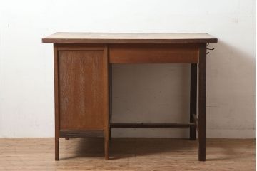 レトロ家具　昭和中期　ナラ材　ナチュラルな木色が温もりあふれる片袖机(ワークデスク、在宅ワーク、在宅用)(R-040270)
