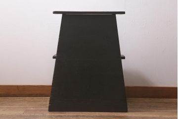 アンティーク雑貨　明治大正期　松材　古い木の質感が味わい深い踏み台(ステップ、飾り台、花台)(R-040275)