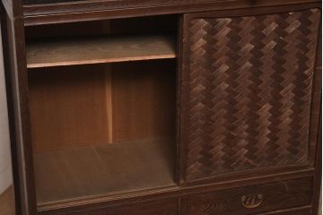 アンティーク家具　工芸家具　京都産　桑材・黒檀材　網代編み戸　上品な造りの茶棚(茶箪笥、収納棚)(R-040282)