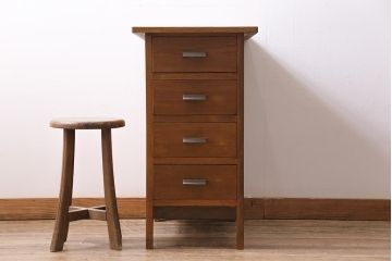 レトロ家具　栓材　木のぬくもりあふれるシンプルなサイドチェスト(脇机、サイドテーブル、ドロアー)(R-040292)
