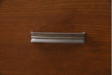 レトロ家具　栓材　木のぬくもりあふれるシンプルなサイドチェスト(脇机、サイドテーブル、ドロアー)(R-040292)