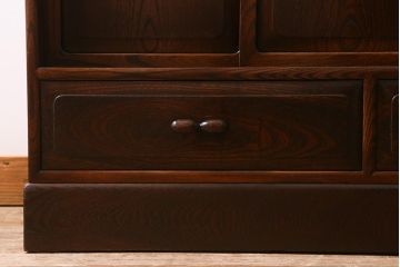 中古　高級品　工芸家具　ケヤキ材　漆塗り　しっとりとした佇まいの上品な茶箪笥(定価48万円)(飾り棚、収納棚)(R-040295)