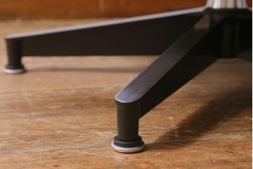 展示品　極美品　Hermanmiller(ハーマンミラー社)　ウォールナット　トールサイズ　イームズラウンジチェア&オットマン(定価約89万円)
