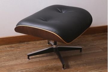 展示品　極美品　Hermanmiller(ハーマンミラー社)　ウォールナット　トールサイズ　イームズラウンジチェア&オットマン(定価約89万円)