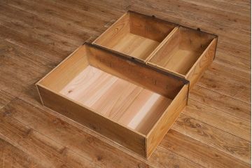 アンティーク家具　前面欅(ケヤキ)材　重厚な佇まいの大型帳場箪笥(水屋箪笥、サイドボード、テレビ台、テレビボード)(R-040298)