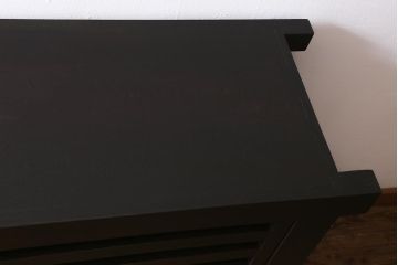 アンティーク家具　前面欅(ケヤキ)材　重厚な佇まいの大型帳場箪笥(水屋箪笥、サイドボード、テレビ台、テレビボード)(R-040298)