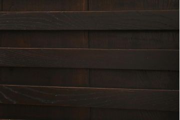 アンティーク家具　前面欅(ケヤキ)材　重厚な佇まいの大型帳場箪笥(水屋箪笥、サイドボード、テレビ台、テレビボード)(R-040298)