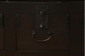 アンティーク家具　前面欅(ケヤキ)材　重厚な佇まいの大型帳場箪笥(水屋箪笥、サイドボード、テレビ台、テレビボード)(R-040298)